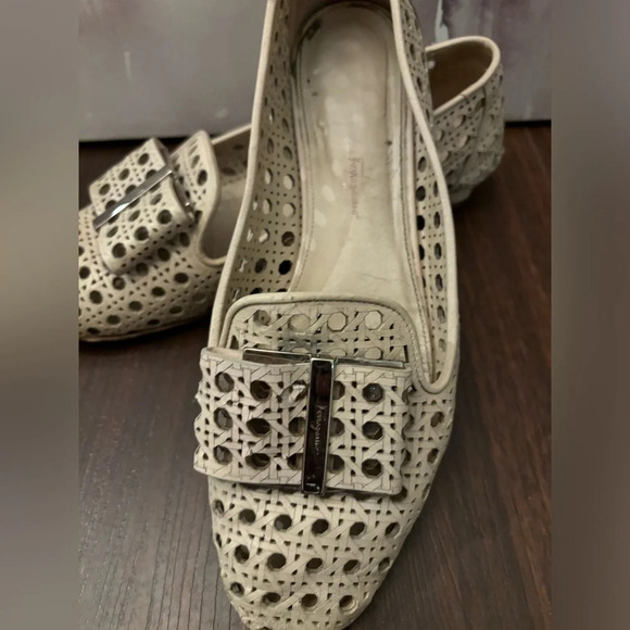 Salvatore Ferragamo
Women's Sarno Woven Leather Flower Heel Loafers - Picture 4 of 8